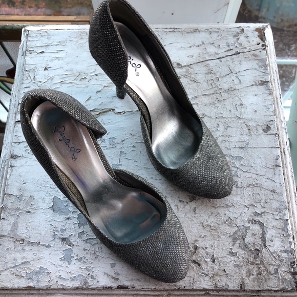 Quipid Heels Size 8 Sparkly Silver - Picture 3 of 10
